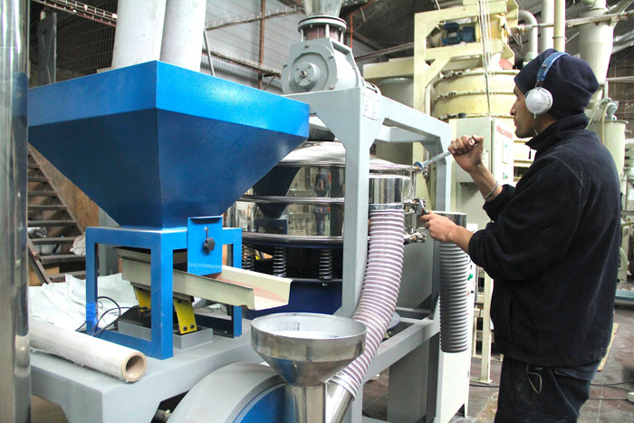 COLORMASTER MISLE Y CÍA LTDA